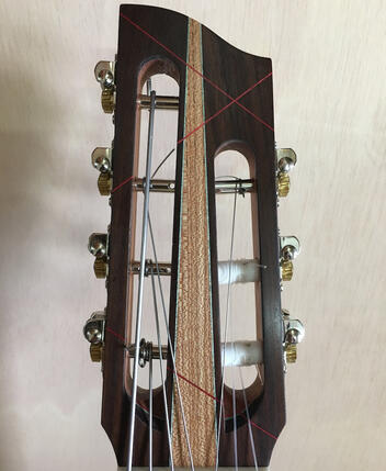 7-string headstock 2024